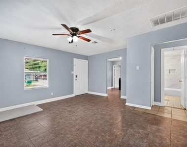 7319 Mountbatten Road - Photo Thumbnail 2