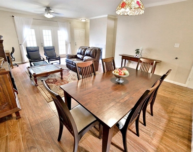 486 S Wilcrest Drive - Photo Thumbnail 16