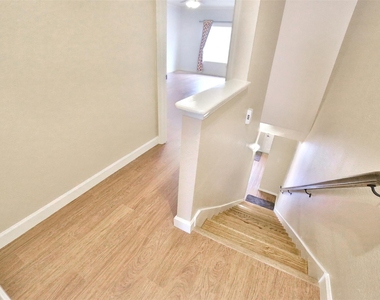 486 S Wilcrest Drive - Photo Thumbnail 21