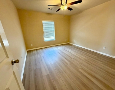 26922 Henson Falls Drive - Photo Thumbnail 19