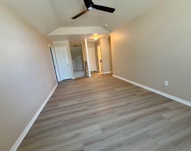 26922 Henson Falls Drive - Photo Thumbnail 20