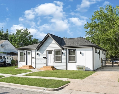 5729 Newport Street - Photo Thumbnail 10