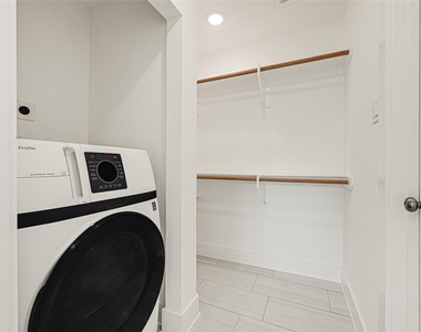 5729 Newport Street - Photo Thumbnail 8