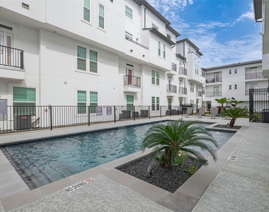 2445 Shadow View Lane - Photo Thumbnail 16