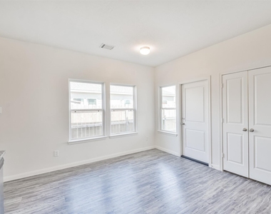 31 Road 5102b - Photo Thumbnail 7