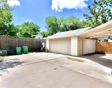 11806 Braesridge Drive - Photo Thumbnail 20
