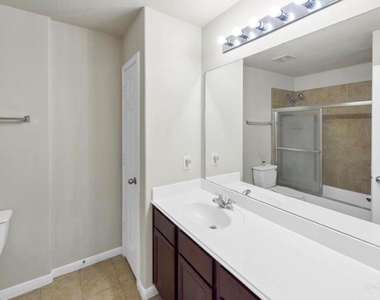 19454 Plantation Cove Lane - Photo Thumbnail 15
