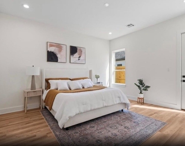 6532 Weston Street Street - Photo Thumbnail 9