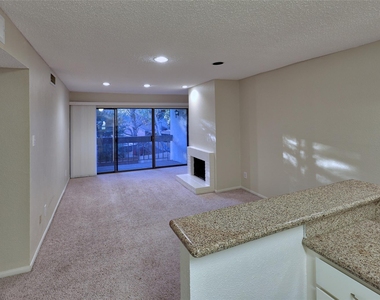 12100 Melville - Photo Thumbnail 3