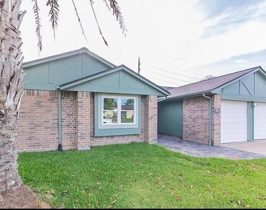 2135 Collingsfield Drive - Photo Thumbnail 1