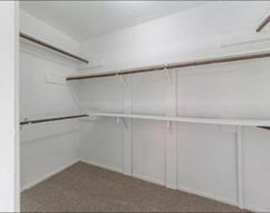 2135 Collingsfield Drive - Photo Thumbnail 12