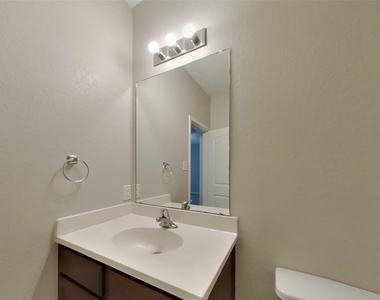 10823 Spring Brook Pass Drive - Photo Thumbnail 12