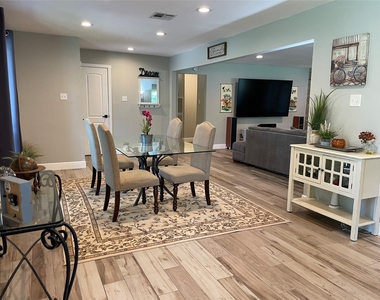 12402 Winding Lane - Photo Thumbnail 12