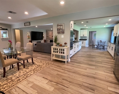 12402 Winding Lane - Photo Thumbnail 30