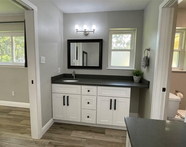 12402 Winding Lane - Photo Thumbnail 36