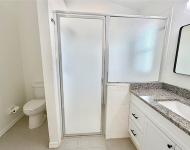 13315 Golf Ridge Place - Photo Thumbnail 30