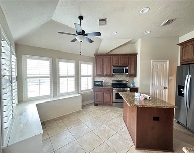 1526 Waterside Village Drive - Photo Thumbnail 4