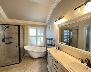 1526 Waterside Village Drive - Photo Thumbnail 11