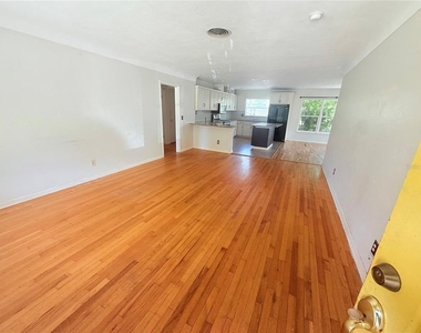 4900 5th Street S - Photo Thumbnail 1