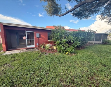 6380 Bonnie Bay Circle N - Photo Thumbnail 14
