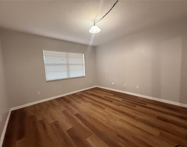 6380 Bonnie Bay Circle N - Photo Thumbnail 8