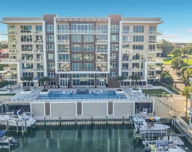 900 N Osceola Avenue - Photo Thumbnail 92