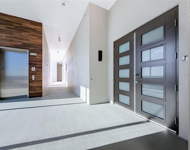 900 N Osceola Avenue - Photo Thumbnail 3