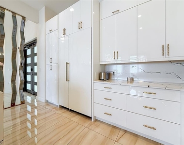 900 N Osceola Avenue - Photo Thumbnail 12
