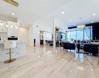 900 N Osceola Avenue - Photo Thumbnail 5