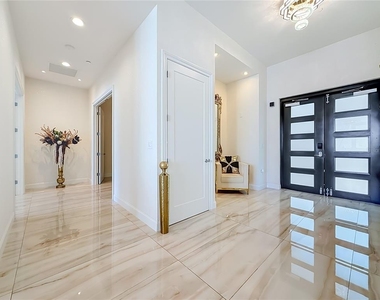 900 N Osceola Avenue - Photo Thumbnail 7