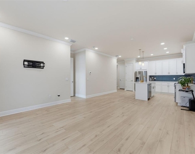2525 Mario Way - Photo Thumbnail 22