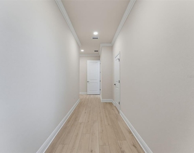 2525 Mario Way - Photo Thumbnail 5
