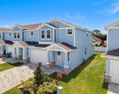 2525 Mario Way - Photo Thumbnail 2