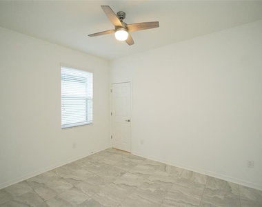 7076 Gulf Cypress Avenue - Photo Thumbnail 22
