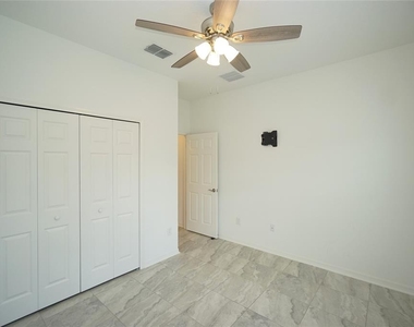 7076 Gulf Cypress Avenue - Photo Thumbnail 11