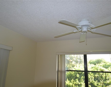 226 Woodlake Wynde - Photo Thumbnail 58