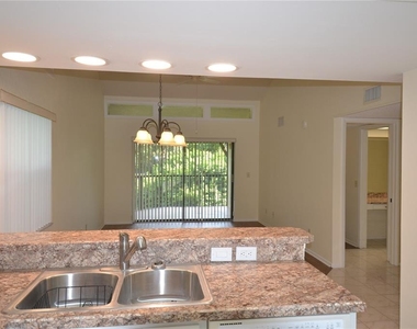 226 Woodlake Wynde - Photo Thumbnail 32