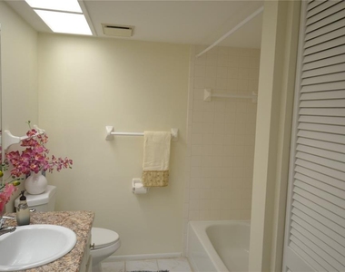 226 Woodlake Wynde - Photo Thumbnail 43