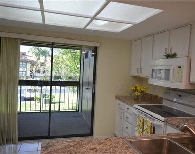 226 Woodlake Wynde - Photo Thumbnail 24