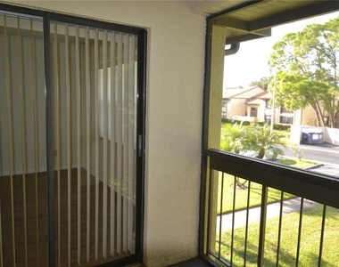 226 Woodlake Wynde - Photo Thumbnail 30