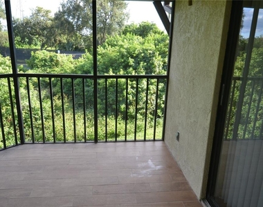 226 Woodlake Wynde - Photo Thumbnail 37