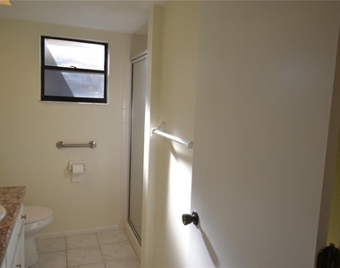 226 Woodlake Wynde - Photo Thumbnail 9