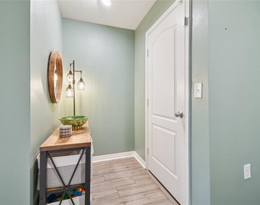 5228 New Friendship Pl - Photo Thumbnail 2