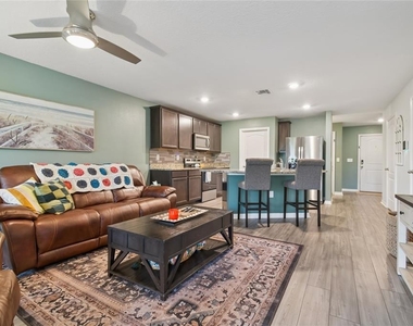 5228 New Friendship Pl - Photo Thumbnail 7