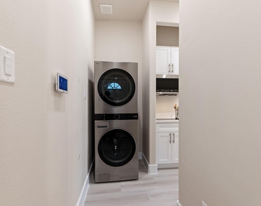 3514 Noah Street - Photo Thumbnail 4