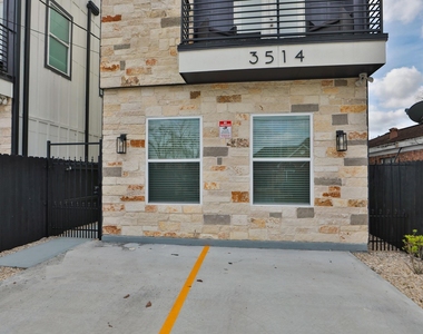 3514 Noah Street - Photo Thumbnail 2