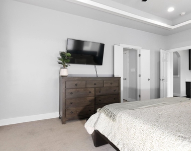 3802 Summa Place - Photo Thumbnail 15