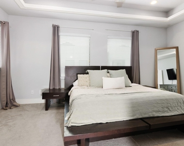 3802 Summa Place - Photo Thumbnail 13