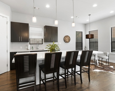 3802 Summa Place - Photo Thumbnail 6