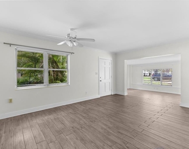 4010 W Angeles Street - Photo Thumbnail 2